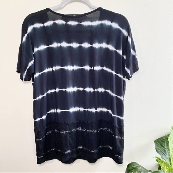 Kensie tie-dye top lace detail size small - Picture 8 of 8